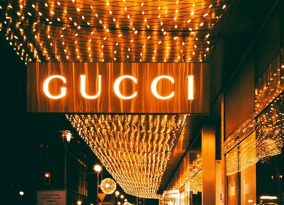     Gucci  Columbia