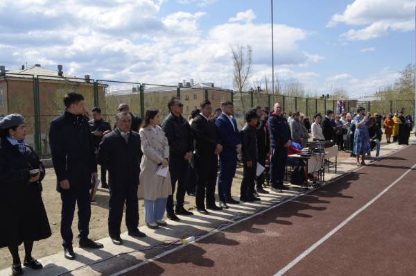 В Улан-Удэ открыли школьный стадион за 15 млн 