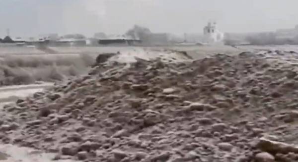 В Улан-Удэ накаляется ситуация со стихийной свалкой на набережной