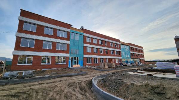 Строительство школы под Улан-Удэ вышло на финишную прямую