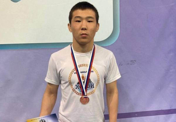 Борец из Бурятии стал чемпионом России среди студентов