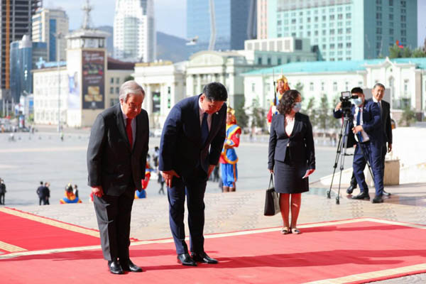 Генсек ООН отдал дань уважения памятнику Чингисхана
