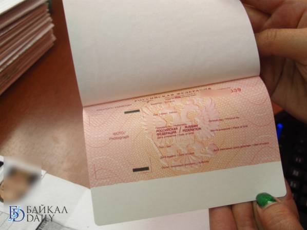 В России ограничат выдачу загранпаспортов гражданам, получившим повестку