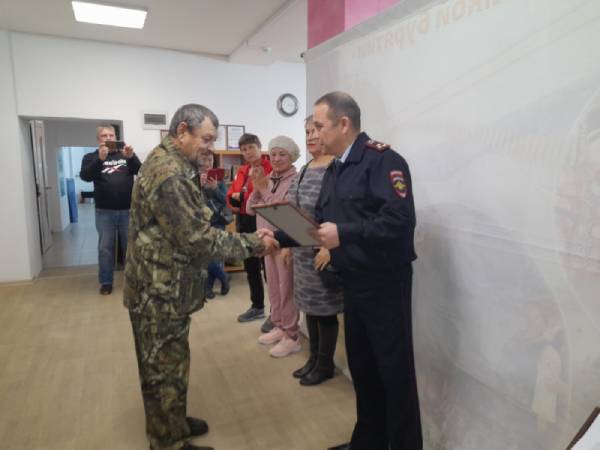 В Бурятии ветеранов ОВД поздравили с Днём пожилого человека