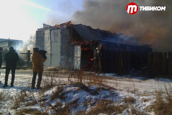 Ураган в улан удэ сейчас. Пожар на Бурводе Улан-Удэ. Пожар на левом берегу Улан-Удэ 29.12.22 последние новости. Новости Тивиком Улан-Удэ вчерашний выпуск про сгоревшей автобус.