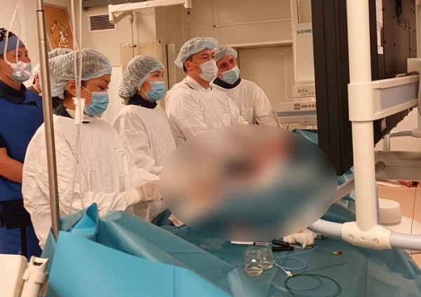В Улан-Удэ во время сложнейшей операции пациентка была в сознании 