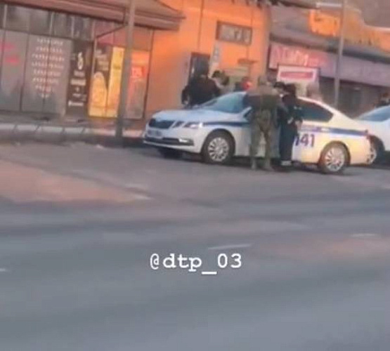 В Улан-Удэ сотрудника ДПС задержали за взятку 