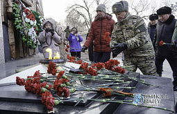 В Улан-Удэ почтили память погибших солдат 