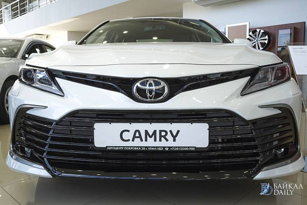     Toyota Camry,      