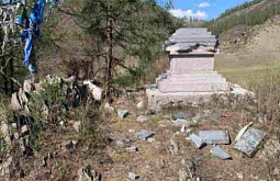 Хамбо Лама возмутился разрушением святыни на Алтае 