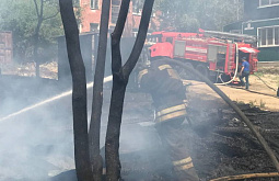 В Улан-Удэ из горящего дома эвакуировали 30 человек   