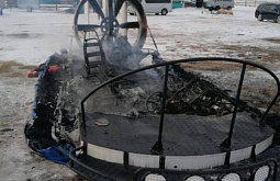На Байкале сгорело судно на воздушной подушке.