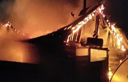 В Бурятии при пожаре едва не сгорела «Хонда»