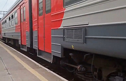 В Улан-Удэ пассажир поезда предложил полицейским взятку 