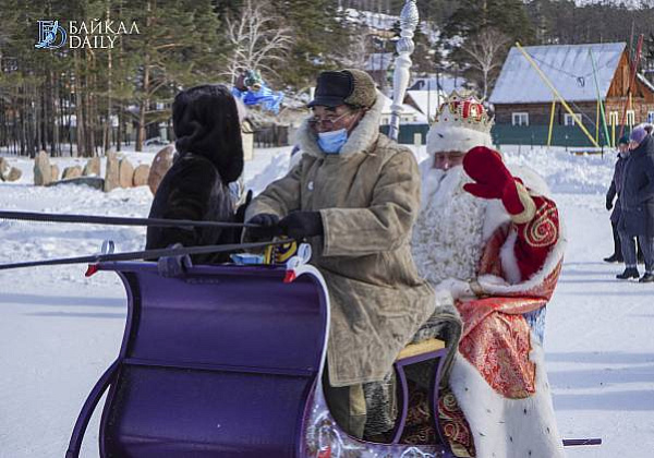 Дед Мороз в путешествии по стране до Улан-Удэ не доедет 