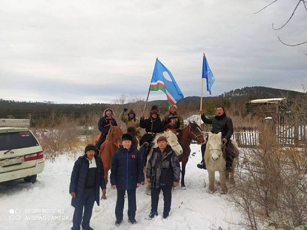 Флаг 100-летия Республики Якутия прибыл в Бурятию