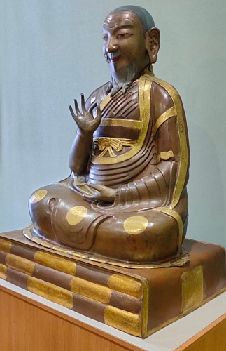 Скульптура буддийского ламы в музее Петербурга оказалась портретом первого настоятеля Цугольского дацана